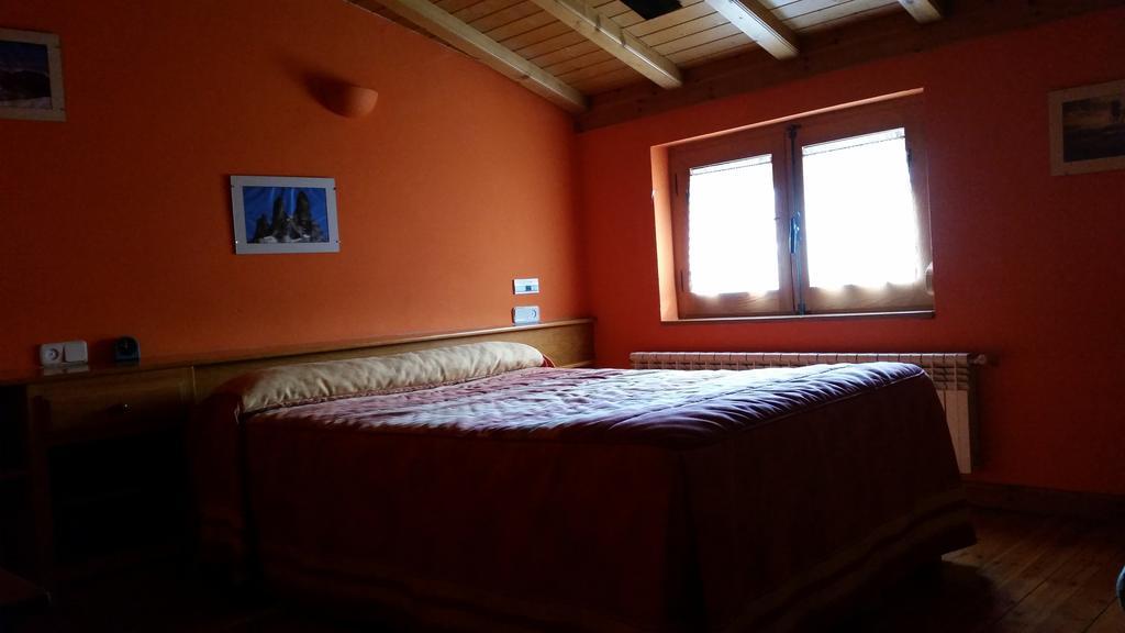 Гостевой дом Casa Rural El Casillo Del Abuelo Goyo Наварредонда-де-Гредос Номер фото