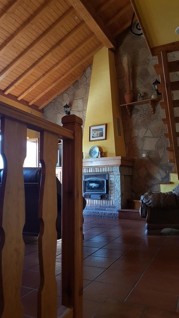 Гостевой дом Casa Rural El Casillo Del Abuelo Goyo Наварредонда-де-Гредос Экстерьер фото